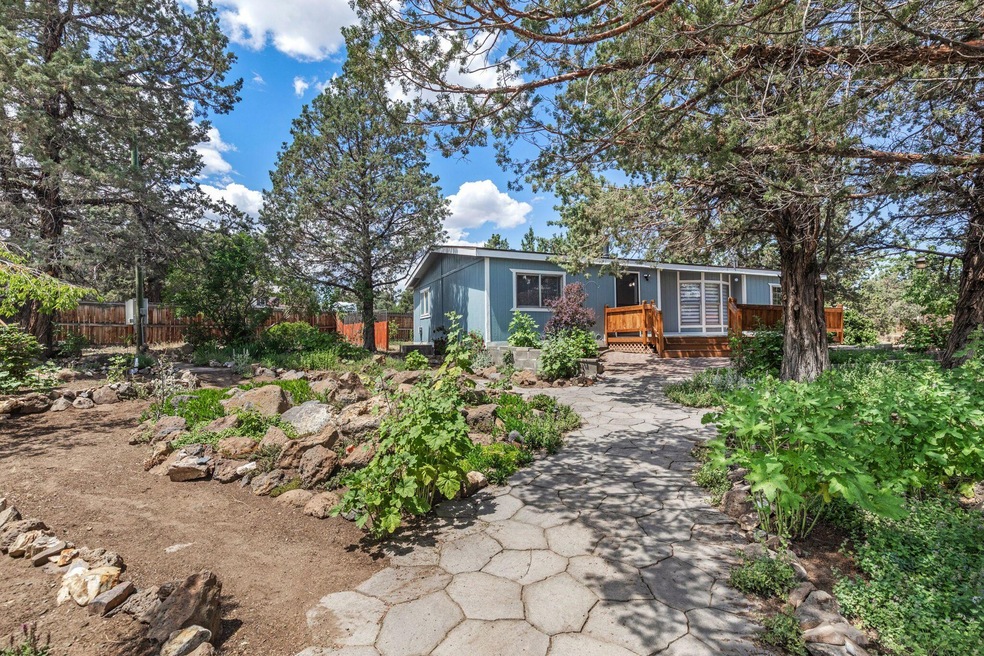 65215 73rd St, Bend, OR 97703 - photo 1