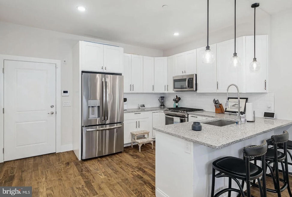 207 E Allen St unit 2, Philadelphia, PA 19125 - photo 1