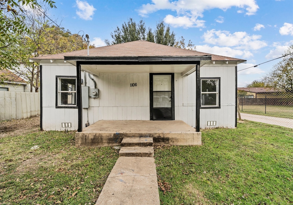 1106 S 15th St, Waco, TX 76706 - photo 1