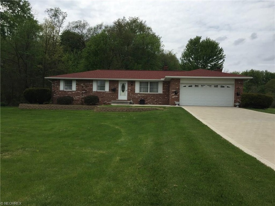 8131 Leaver Ave NW, Canal Fulton, OH 44614 - photo 1