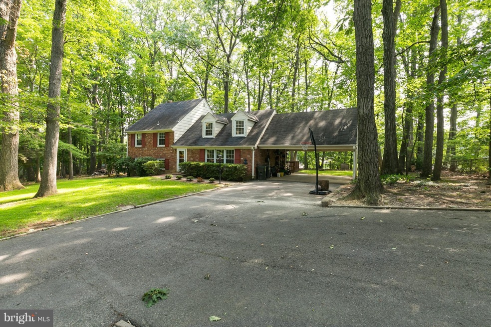 4523 Pickett Rd, Fairfax, VA 22032 - photo 1