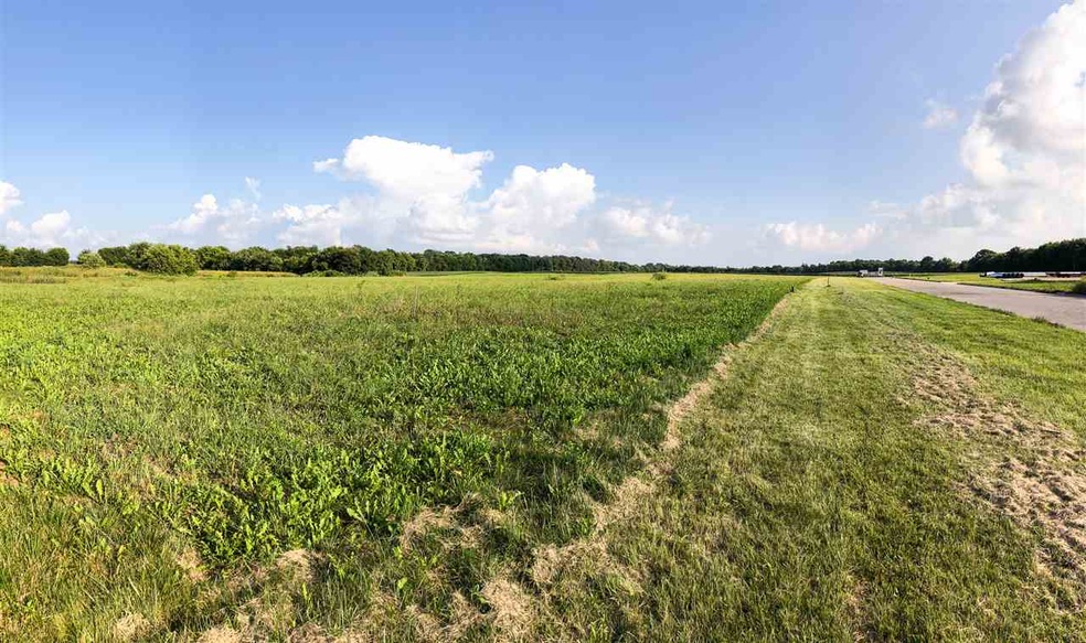 121 Prosperity Place, Brooklyn, WI 53521 - photo 1