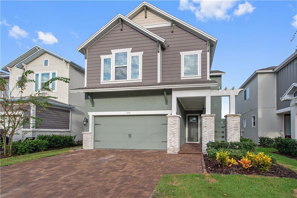 Stunning David Weekly home. Best address in Oviedo