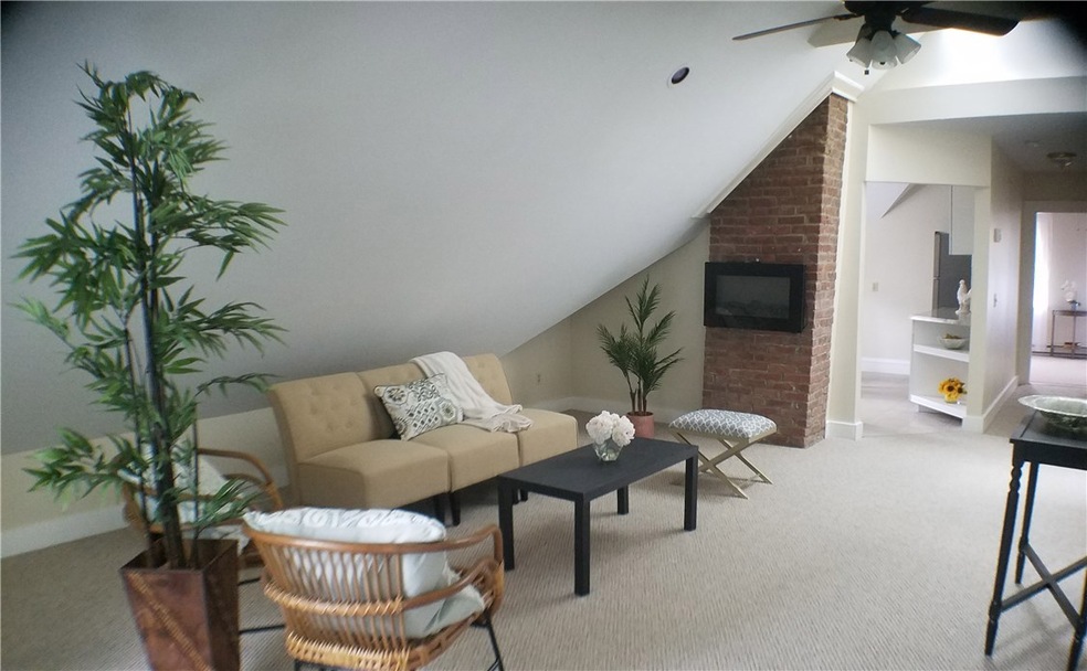 219 Woodbine St unit 3, Cranston, RI 02910 - photo 1