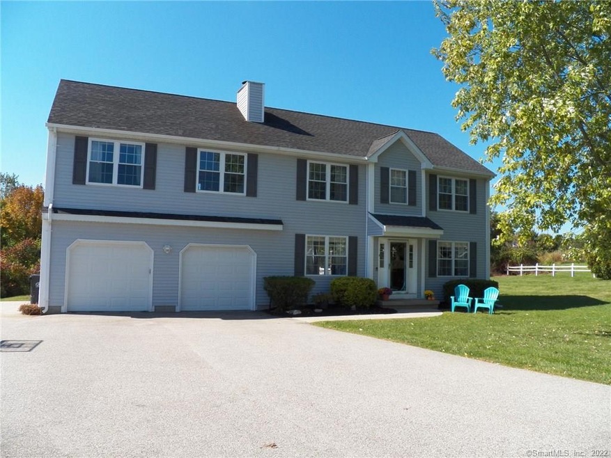 4 Ruth Cir, Pomfret Center, CT 06259 - photo 1