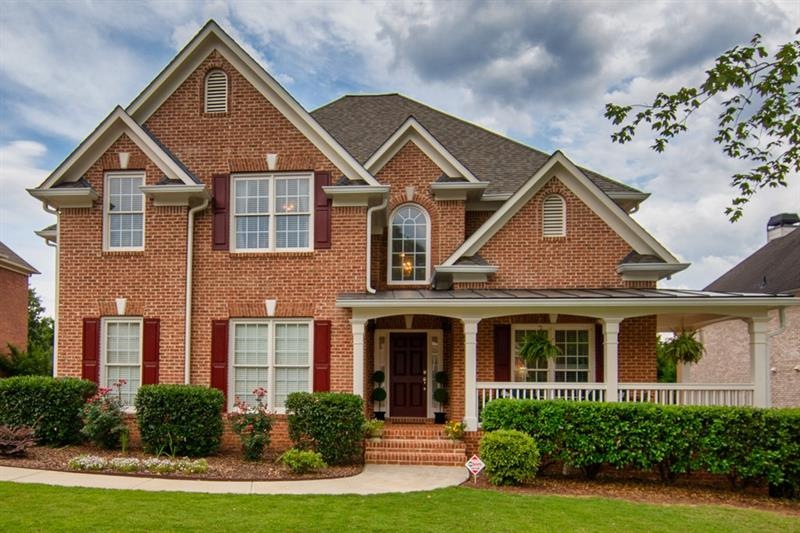 This home is absolutely stunning!