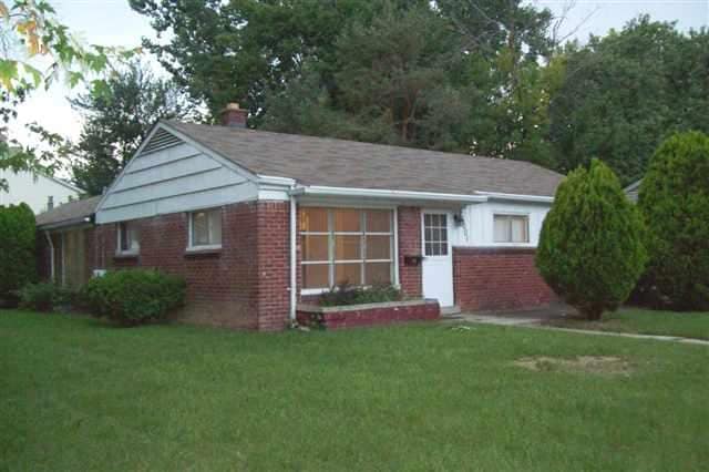 26001 Kathy St, Roseville, MI 48066 - photo 1