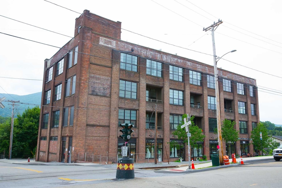 1 E Main St unit 205, Beacon, NY 12508 - photo 1