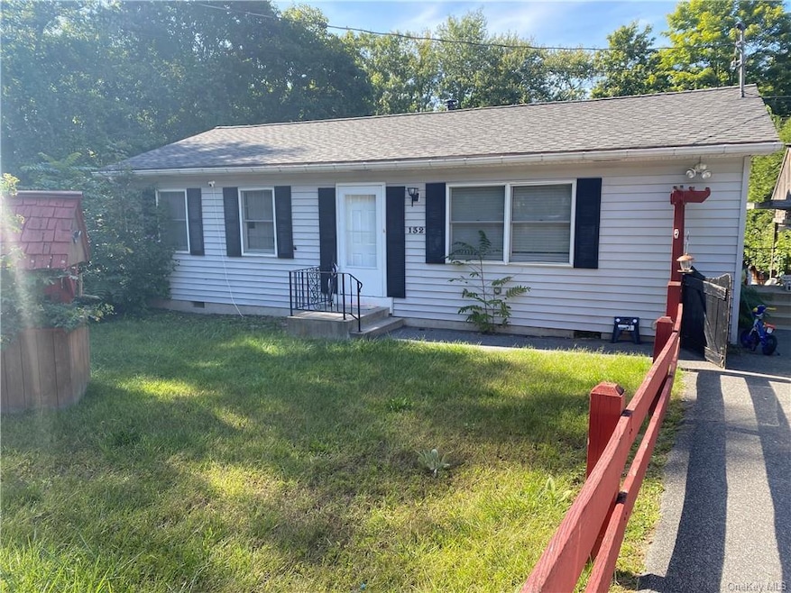 132 Bellevernon Ave, Middletown, NY 10940 - photo 1