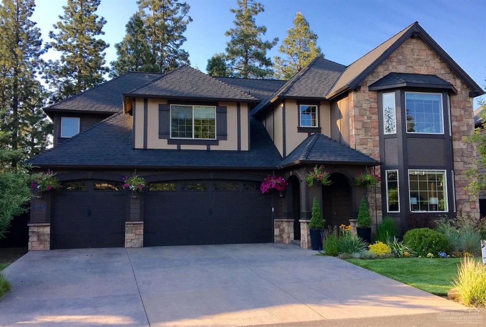 20090 Stonegate Dr, Bend, OR 97702 - photo 1