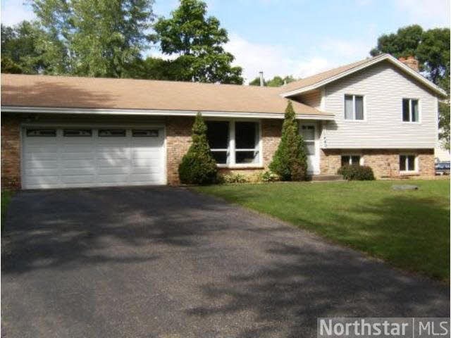 10440 101st Place N, Maple Grove, MN 55369 - photo 1