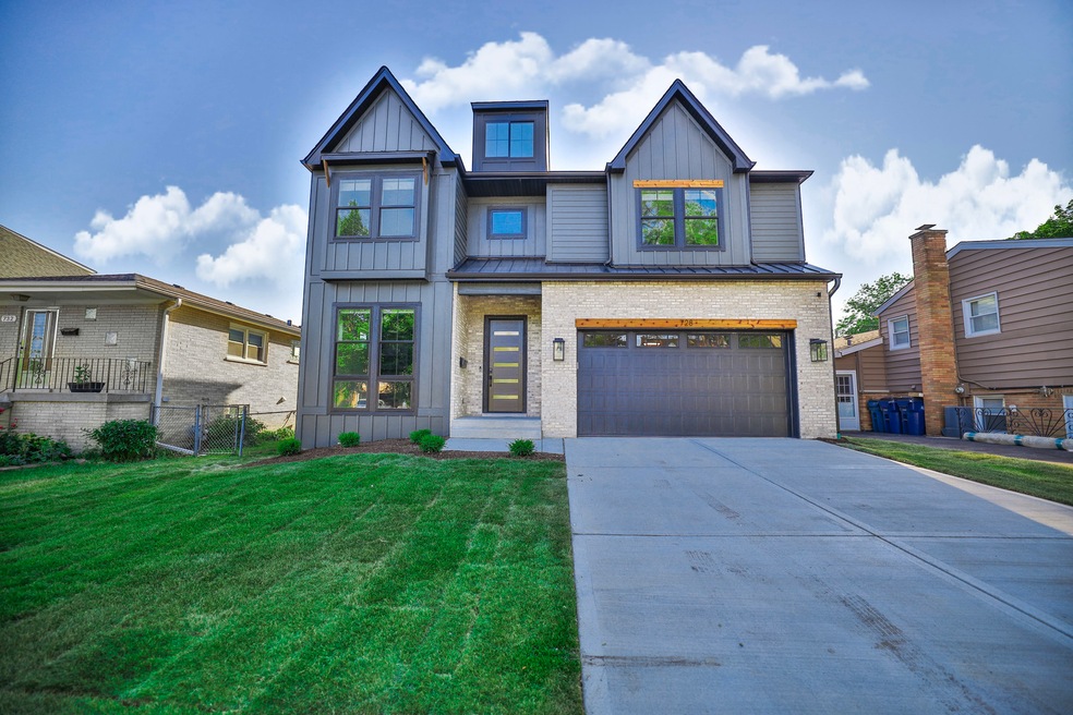 194 N Myrtle Ave, Elmhurst, IL 60126 - photo 1