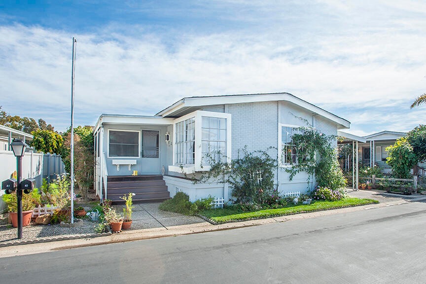 Front of unit photo 1