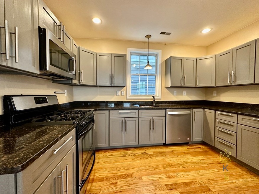 16 Melbourne St unit 1, Dorchester Center, MA 02124 - photo 1