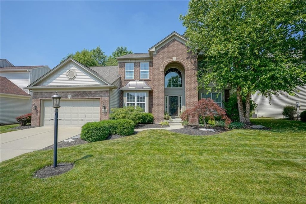 12340 Castlestone Dr, Fishers, IN 46037 - photo 1