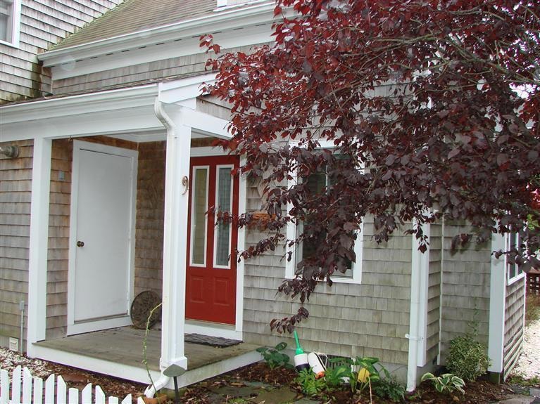 9 Hensche Ln, Provincetown, MA 02657 - photo 1