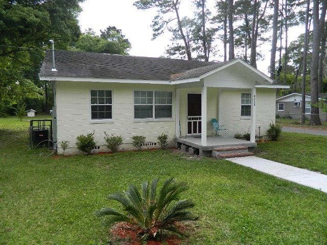 4253 Roadway St, Brunswick, GA 31520 - photo 1