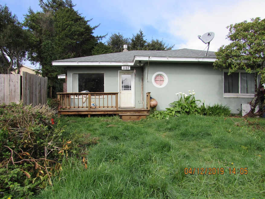 1107 SW Galley Ave, Lincoln City, OR 97367 - photo 1