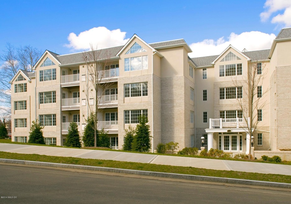 2 Homestead Ln unit 313, Greenwich, CT 06831 - photo 1