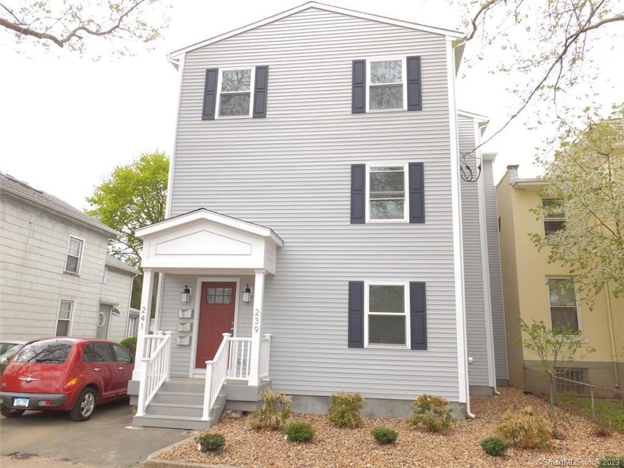 239 Saint John St unit 2, New Haven, CT 06511 - photo 1