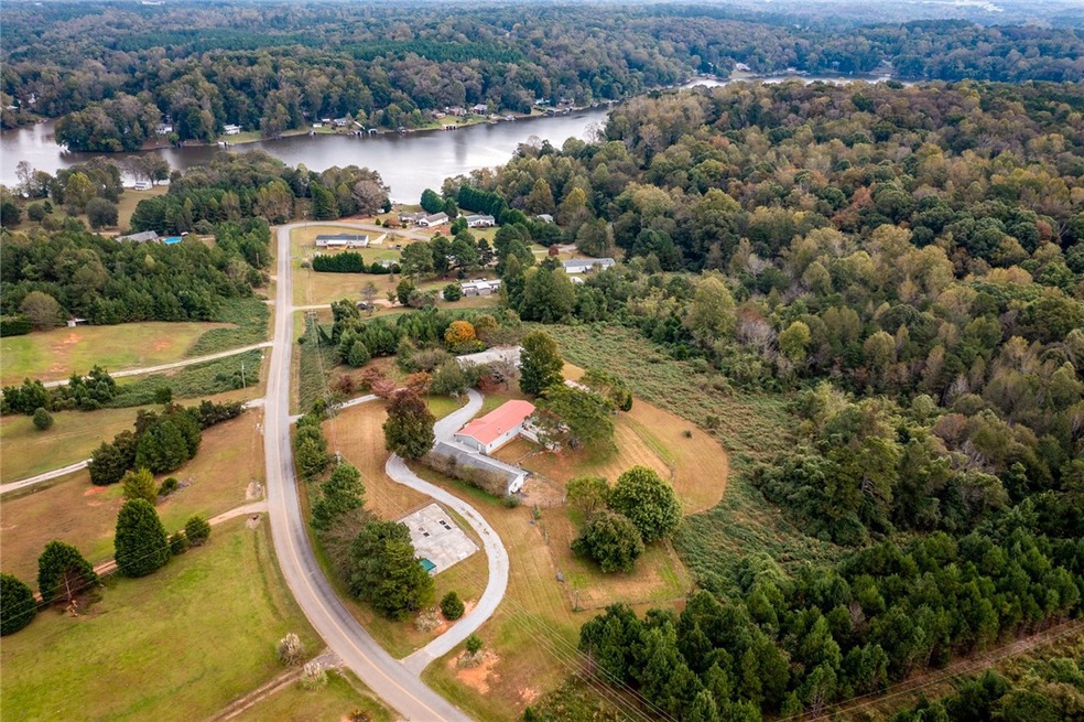 232 McFalls Cir, Anderson, SC 29621 - photo 1