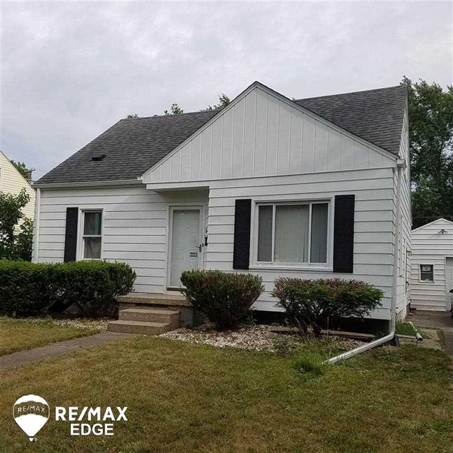 1413 Mulberry Ln, Flint, MI 48507 - photo 1