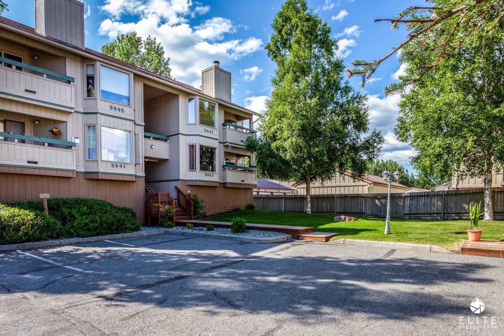 5647ChilkootCt(1of18)