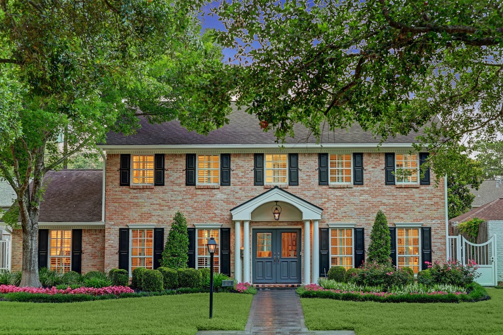 13722 Tosca Ln, Houston, TX 77079 - photo 1