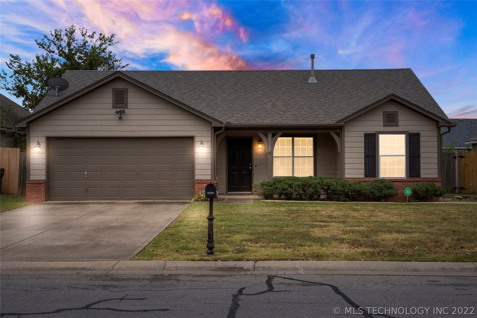 20300 E 41st Place S, Broken Arrow, OK 74014 - photo 1