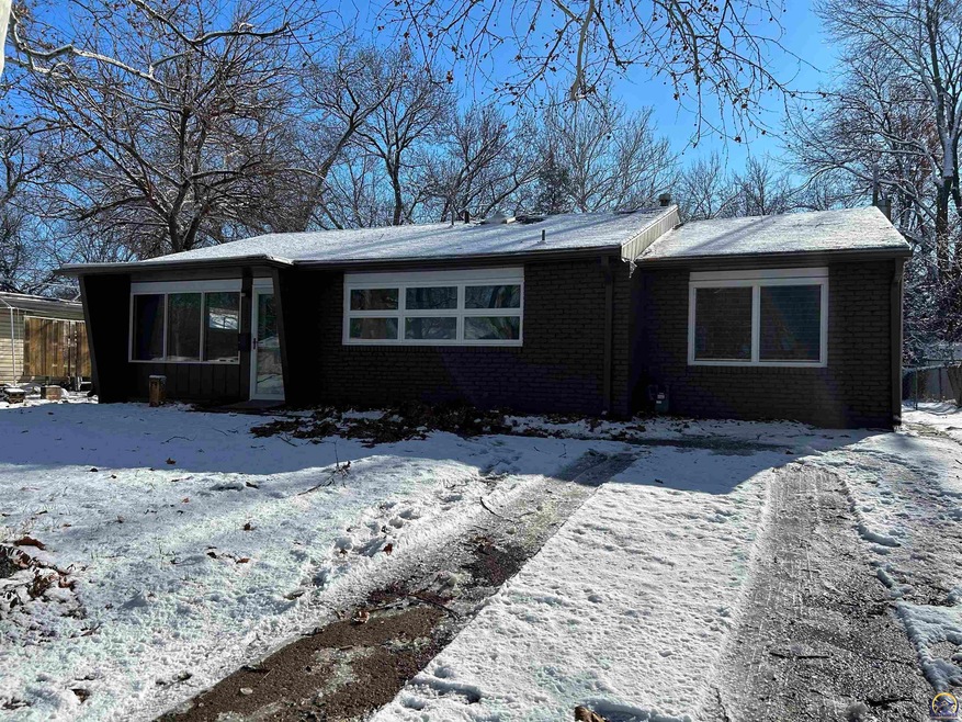 1505 SW 23rd Park, Topeka, KS 66611 - photo 1