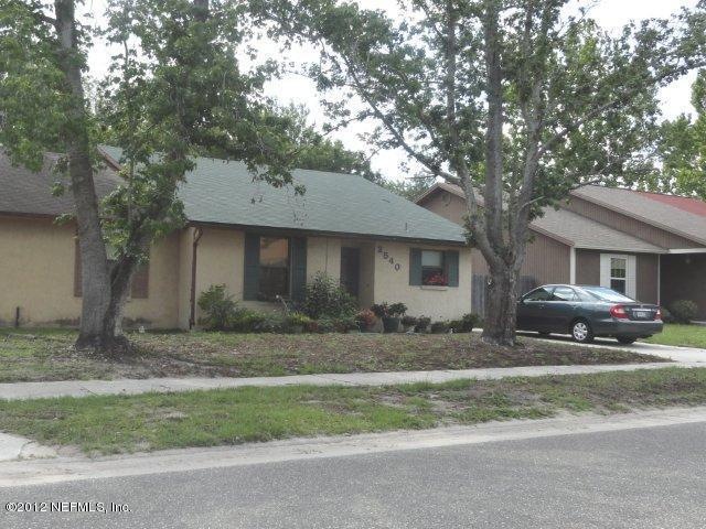 2540 Hidden Village Dr, Jacksonville, FL 32216 - photo 1