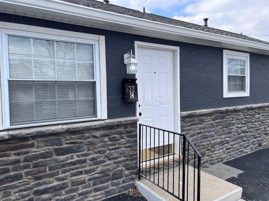 32 W Welch Ave, Columbus, OH 43207 - photo 1