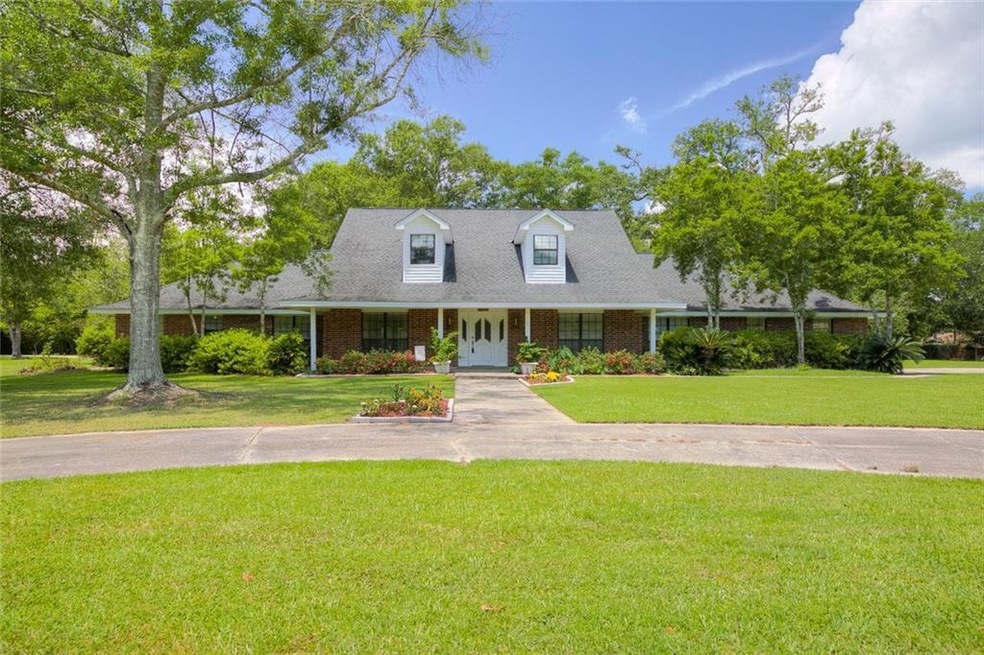 121 Chamale Dr, Slidell, LA 70460 - photo 1