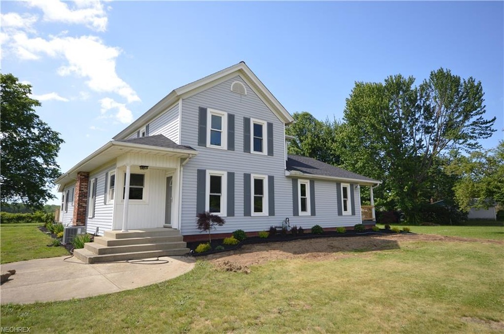 Attractive remodeled 2695 Sqft Colonial/Farmhouse.
