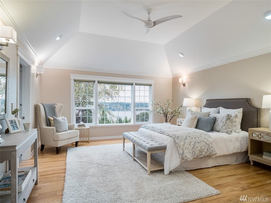 8109 SE 79th St, Mercer Island, WA 98040 - photo 1