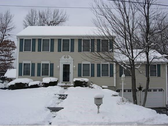 92 Blevens Dr, Manchester, NH 03104 - photo 1