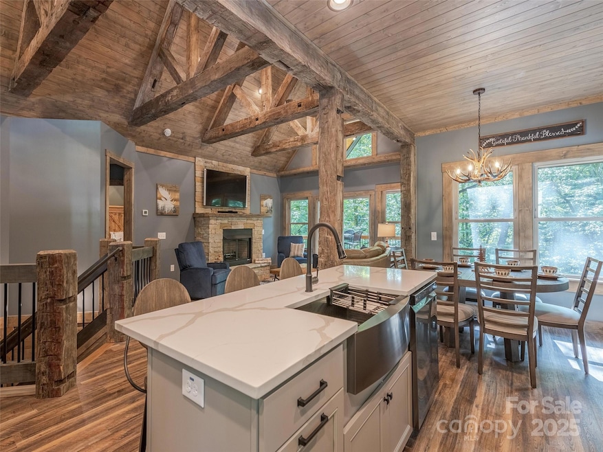 Sold $830,500 • Co-Listing Agent