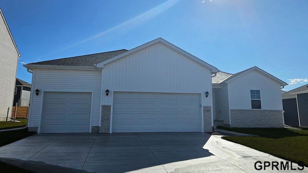 17049 Craig Ave, Bennington, NE 68007 - photo 1