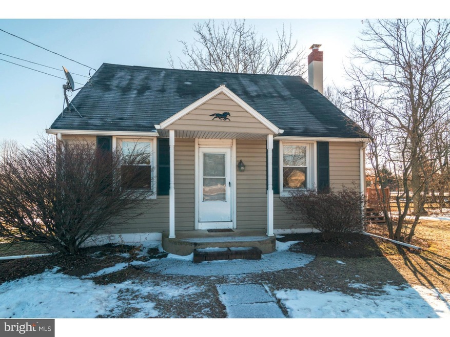 2131 Bedminster Rd, Perkasie, PA 18944 - photo 1