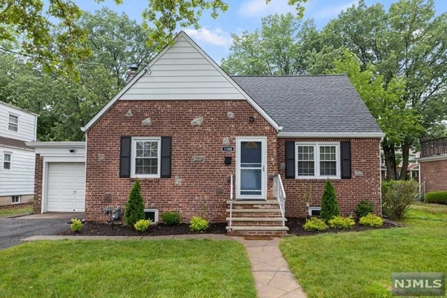 13-08 Plaza Rd unit 1X, Fair Lawn, NJ 07410 - photo 1