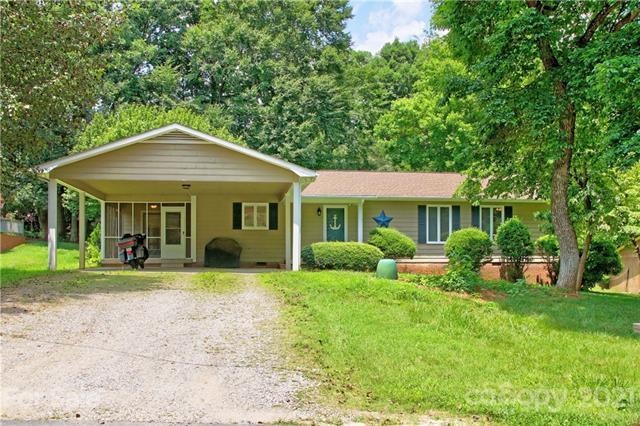 417 Beverly Dr, Statesville, NC 28625 - photo 1