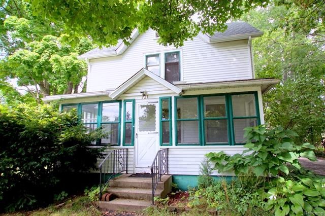 5 Bedroom Home