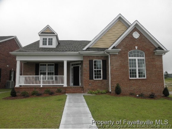 809 Falling Creek Ln, Fayetteville, NC 28304 - photo 1