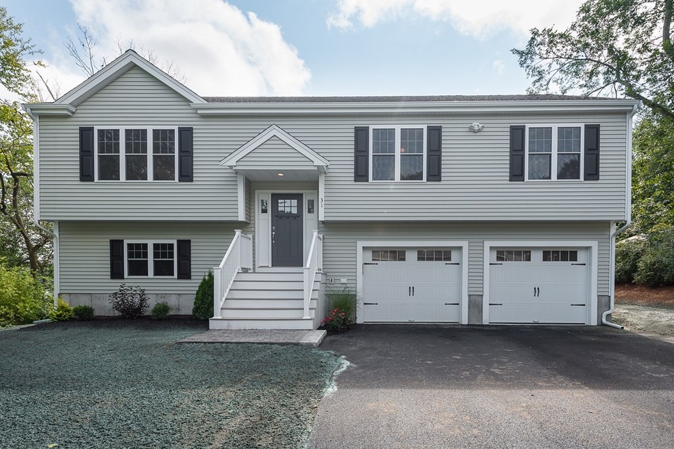 232 Brook Cir, Hanover, MA 02339 - photo 1