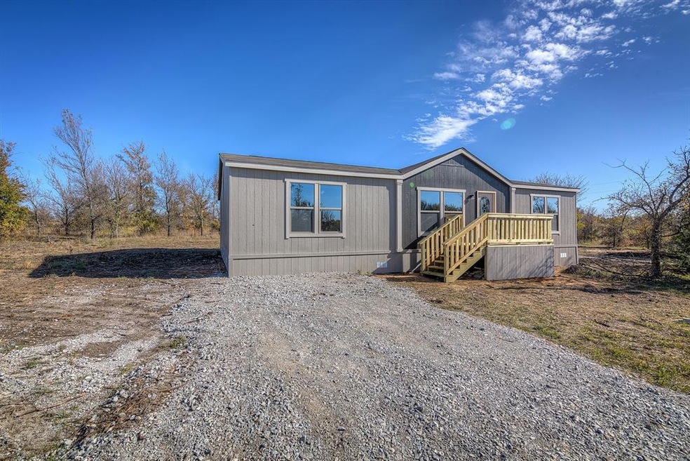 135 Joseph Dr, Decatur, TX 76234 - photo 1