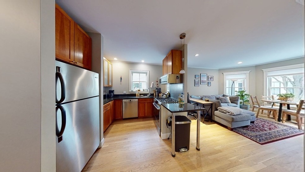 8 Suffolk St, Cambridge, MA 02139 - photo 1