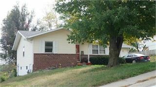 401 Fairview Dr, Glenwood, IA 51534 - photo 1