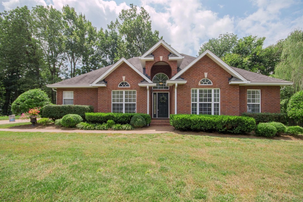 1018 Willow Park - Welcome Home