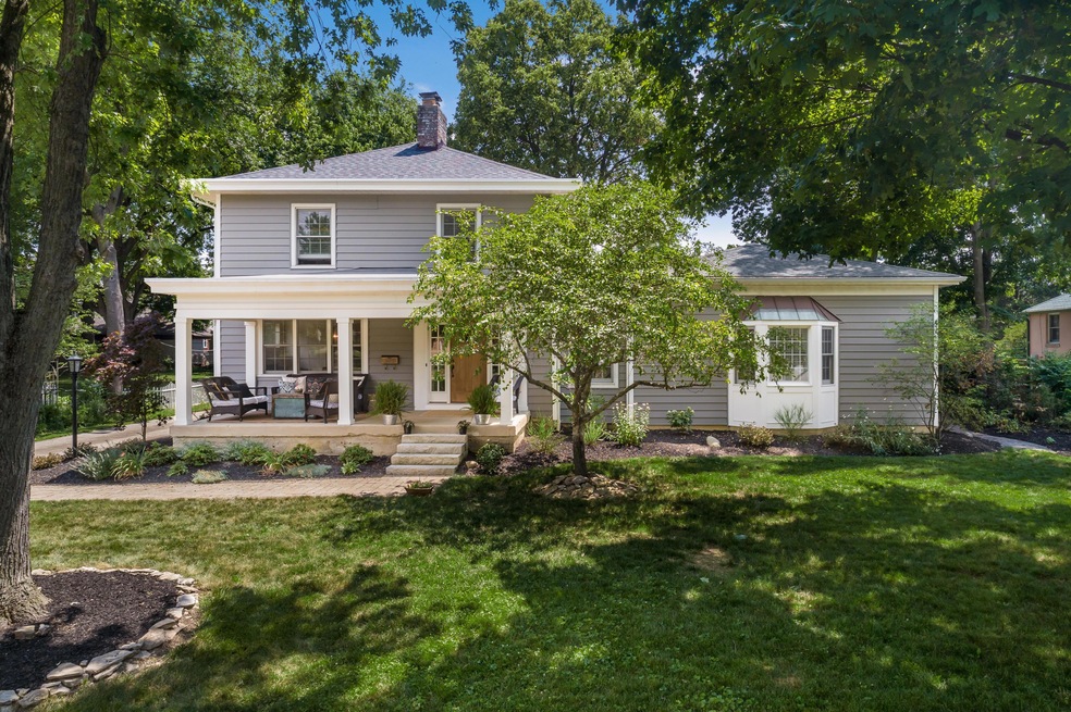 1582 Cambridge Blvd, Columbus, OH 43212 - photo 1