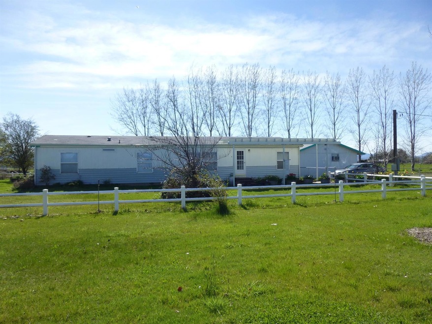 unlisted-address, Central Point, OR 97502 - photo 1